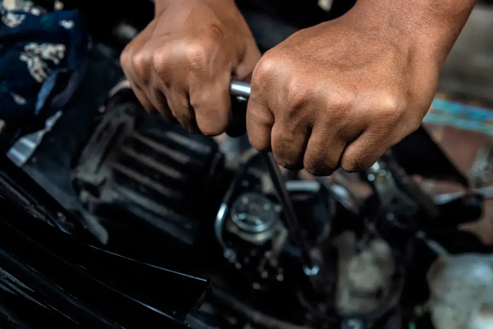 Rekomendasi 15 Bengkel Motor Tangerang Selatan Terpercaya